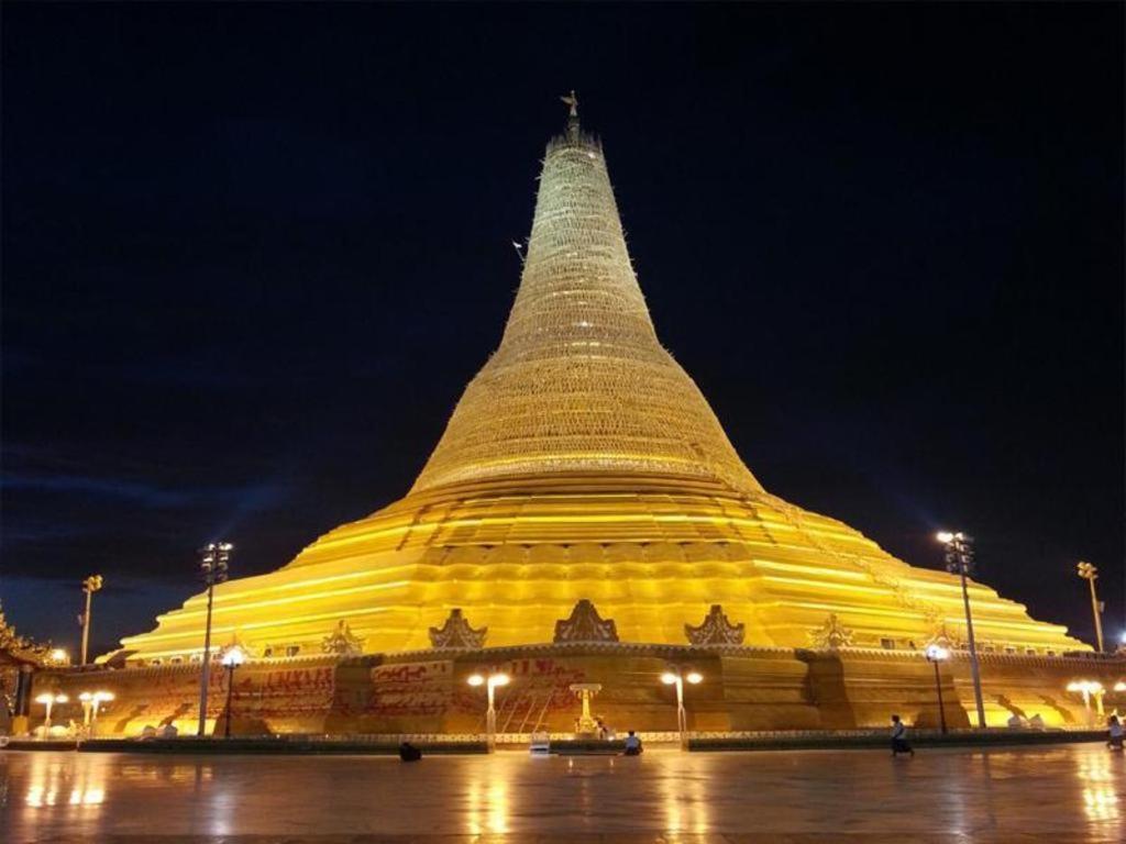 โรงแรม สตาร์ เวิร์ล Naypyidaw ภายนอก รูปภาพ