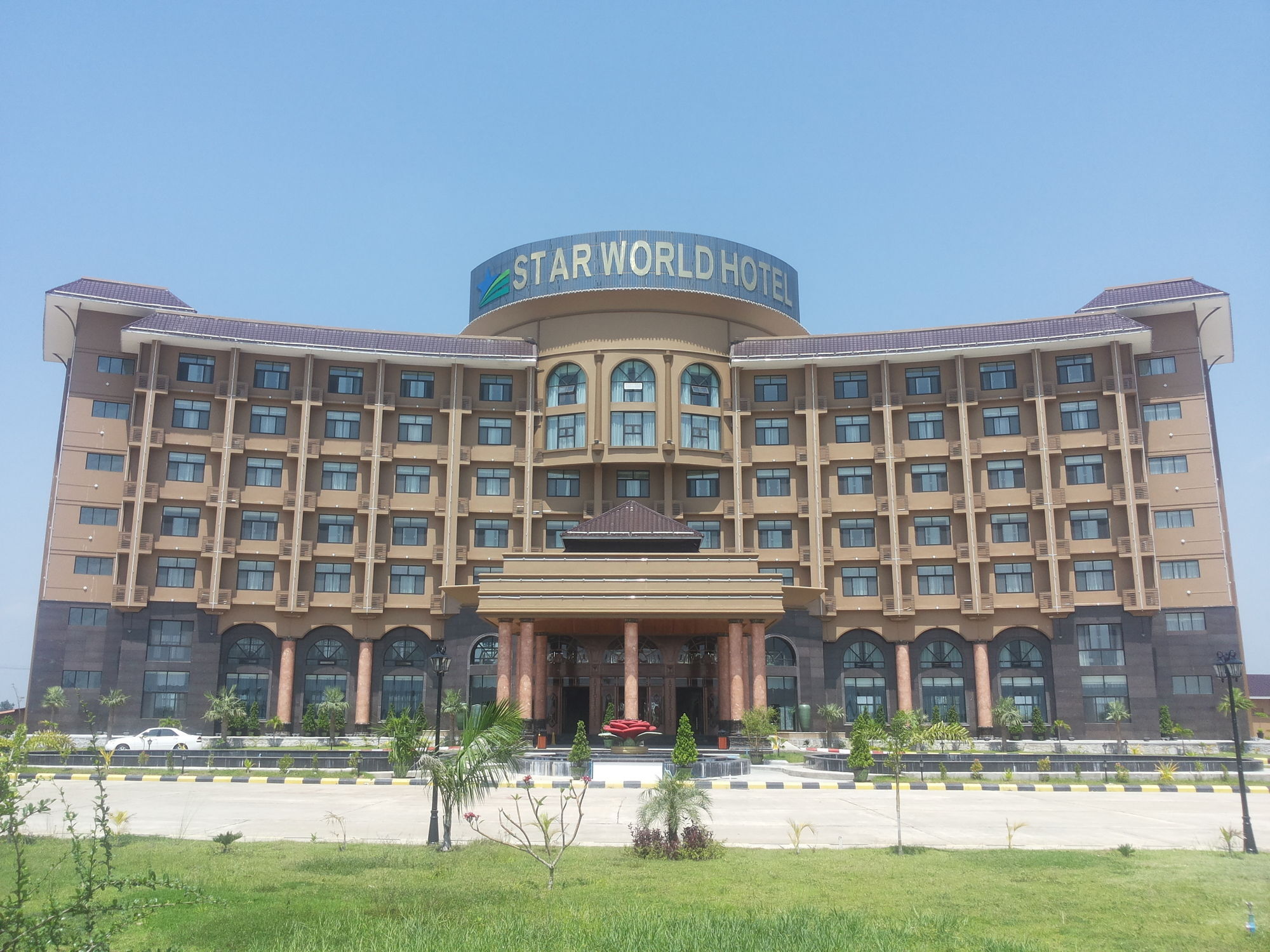โรงแรม สตาร์ เวิร์ล Naypyidaw ภายนอก รูปภาพ